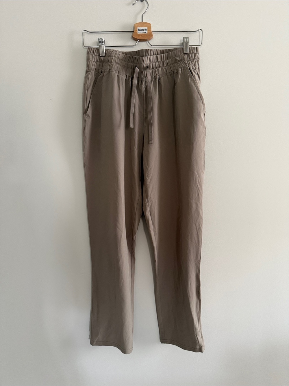 Women's Drawstring Joggers in Taupe